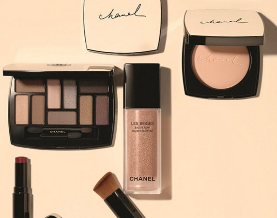 8a6fa9294e41d26fe55a44ee8637de58 572x450 - Chanel Beauty LES BEIGES 2019 Summer Collection available NOW