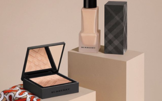 BURBERRY NEW MATTE GLOW FOUNDATION FOR FALL 2019 9 320x200 - BURBERRY NEW MATTE GLOW FOUNDATION FOR FALL 2019