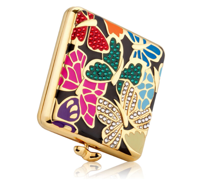 ESTEE LAUDER HOLIDAY 2019 COMPACTS BY MONICA RICH KOSANN 2 - ESTEE LAUDER 2019 Christmas Holiday Collection