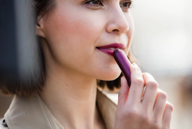 FRESH×INGRID NILSEN SUGER IN THE CITY BLACKBERRY TINT LIP BALM 2019 2 - FRESH×INGRID NILSEN SUGER IN THE CITY BLACKBERRY TINT LIP BALM 2019