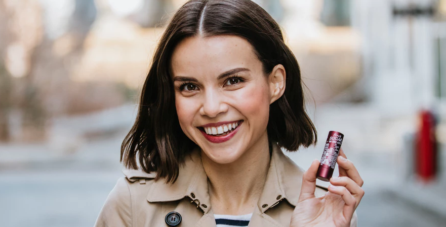 FRESH×INGRID NILSEN SUGER IN THE CITY BLACKBERRY TINT LIP BALM 2019 881x450 - FRESH×INGRID NILSEN SUGER IN THE CITY BLACKBERRY TINT LIP BALM 2019