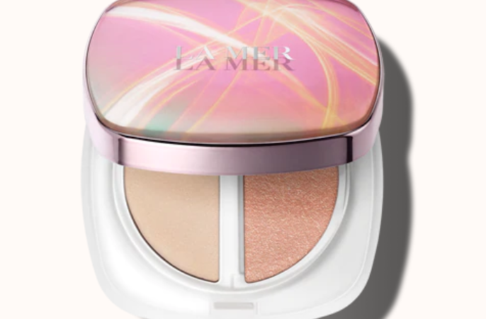 La Mer The Glow Highlighter 686x450 - LA MER 2019 Christmas Holiday Collection