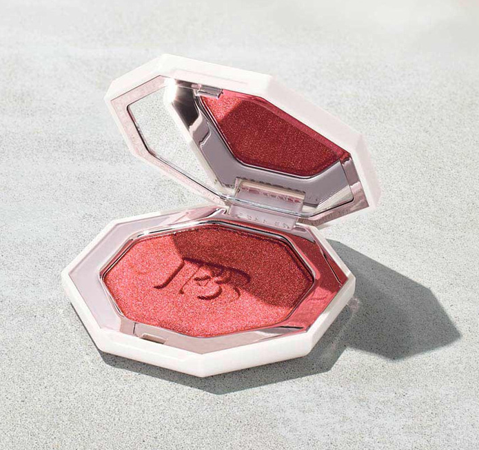 FENTY BEAUTY RUBY RICHEZ KILLAWATT HIGHLIGHTER FOR HOLIDAY 2019 1 - FENTY BEAUTY RUBY RICHEZ KILLAWATT HIGHLIGHTER FOR HOLIDAY 2019