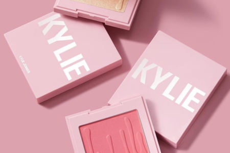 KYLIE COSMETICS SUNDAY BRUNCH KYLIGHTER PINK DREAMS BLUSH AVAILABLE NOW 1 450x300 - KYLIE COSMETICS SUNDAY BRUNCH KYLIGHTER & PINK DREAMS BLUSH AVAILABLE NOW