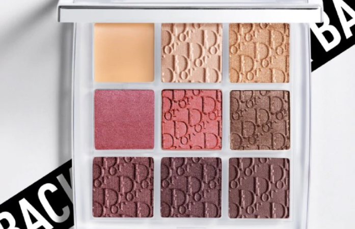 DIOR NEW BACKSTAGE EYE PALETTE FOR SUMMER 2020 2 697x450 - DIOR NEW BACKSTAGE EYE PALETTE FOR SUMMER 2020