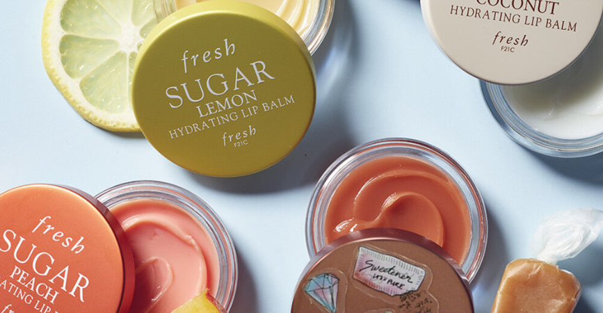 FRESH BEAUTY LIMITED EDITION SUGAR CARAMEL HYDRATING LIP BALM 1 867x450 - FRESH BEAUTY LIMITED-EDITION SUGAR CARAMEL HYDRATING LIP BALM