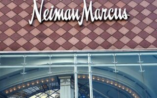 Neiman Marcus Cyber Monday 2020 1 320x200 - Neiman Marcus Cyber Monday 2021