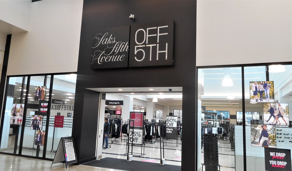 Saks Fifth Avenue OFF 5TH Cyber Monday 2020 Beauty Deals & Sales Chic