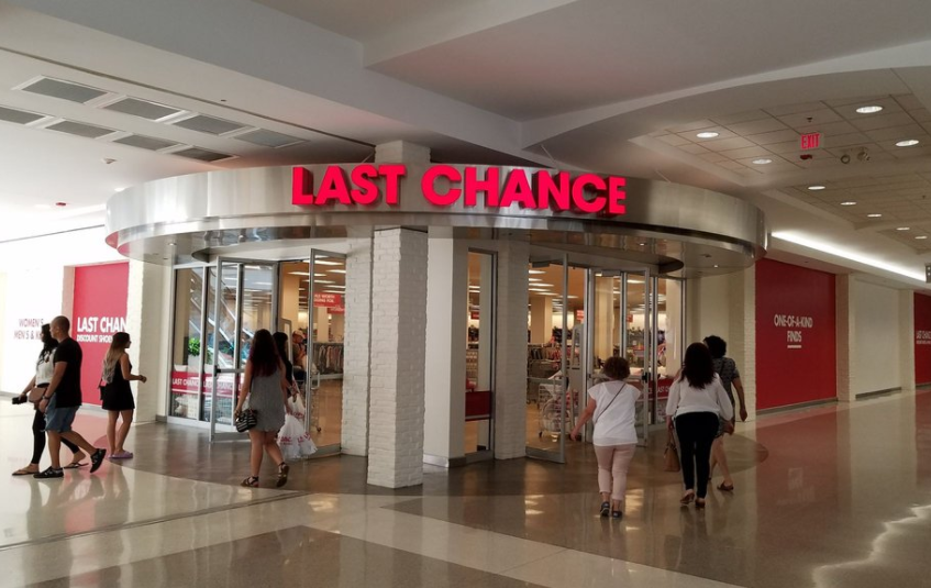 Nordstrom's Last Chance Store Chic moeY