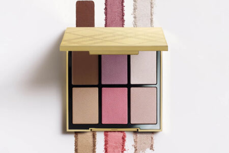 12613197 3454789380247386 450x300 - Burberry Essentials Glow Palette 2020