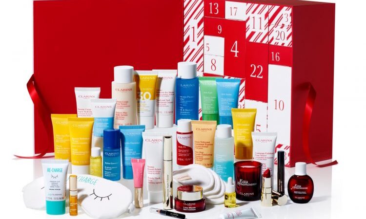 1 6 750x450 - Clarins x Selfridges Exclusive 24 Days of Christmas Advent Calendar 2020