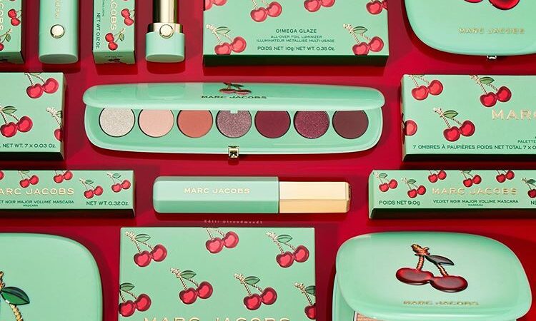 119066277 1600472863466914 5840805981367244826 n 750x450 - MarcJacobs VERY MERRY CHERRY Holiday collection 2020