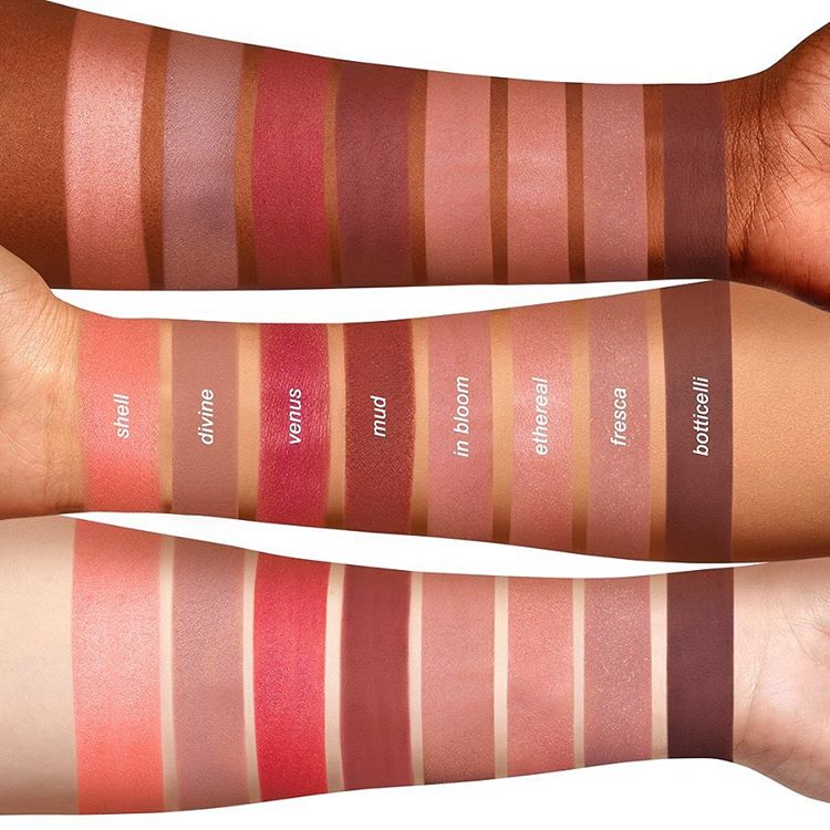 119475980 369188147439137 4632693463770149373 n - Lime Crime HOLIDAY Collection 2020