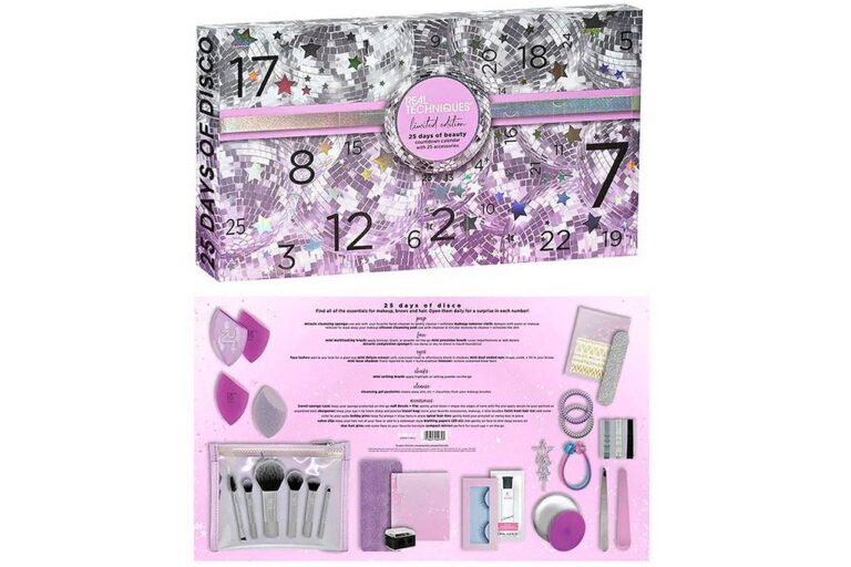 Real Techniques Advent Calendar 2020 Chic moeY
