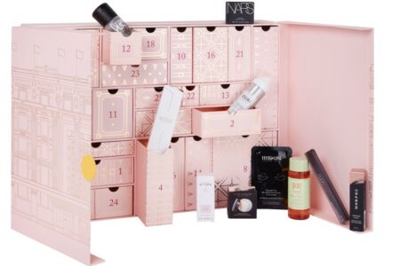 Selfridges Exclusive 25 Day Advent Calendar 2020 1 450x300 - Selfridges Exclusive 25 Day Advent Calendar 2020