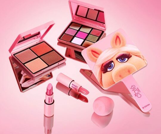 111111111111 2 540x450 - Ciate x Disney Miss Piggy VIP Collection