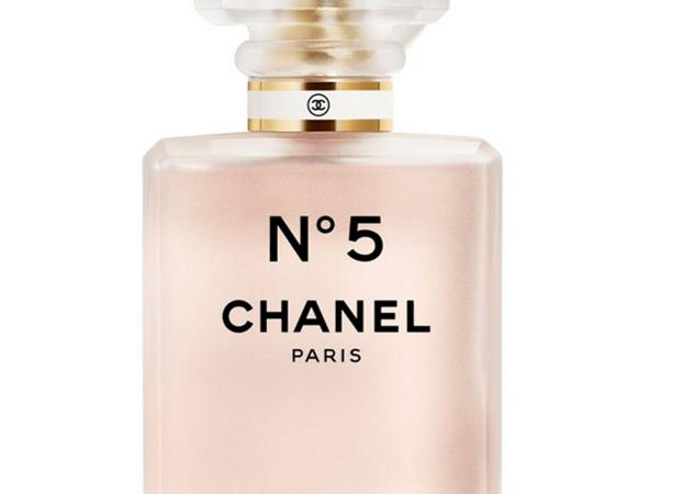 MQZ6K5IAWRUIV89R3NR 632x450 - Chanel No 5 The Hair Mist