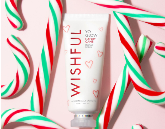 Control finished pitch Huda Beauty Yo Glow Candy Cane Enzyme Scrub - Review and Swatches | Chic  moeY