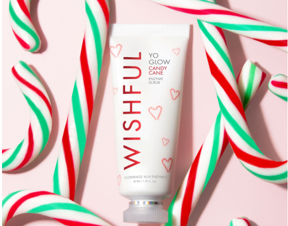 XLWSKP@9EB2QYDL1MQG 573x450 - Huda Beauty Yo Glow Candy Cane Enzyme Scrub