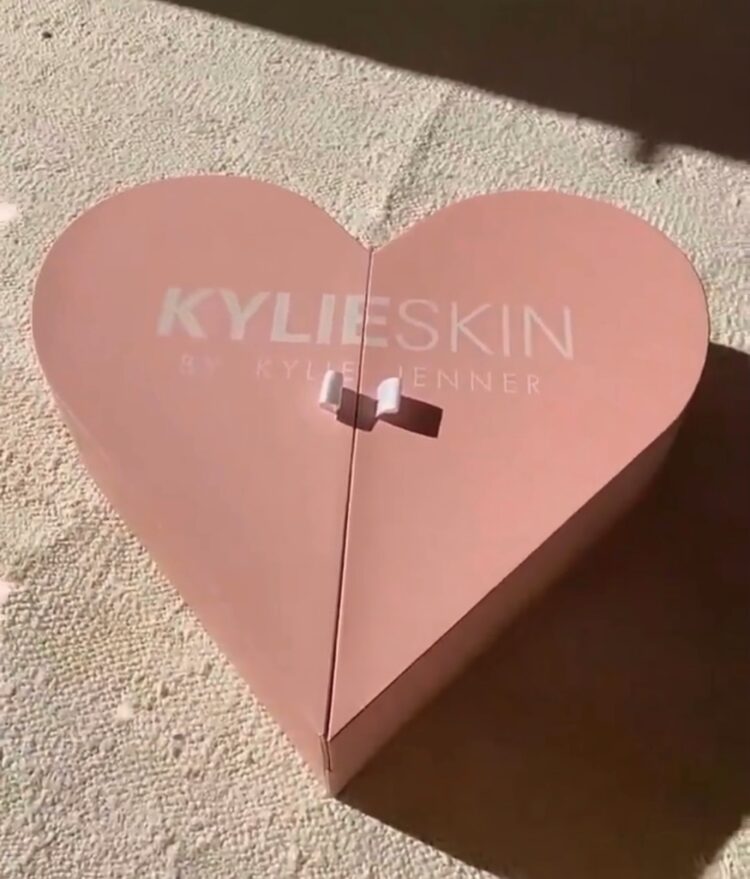 3 6 - Kylie Skin 12 Days of Beauty Advent Calendar 2020