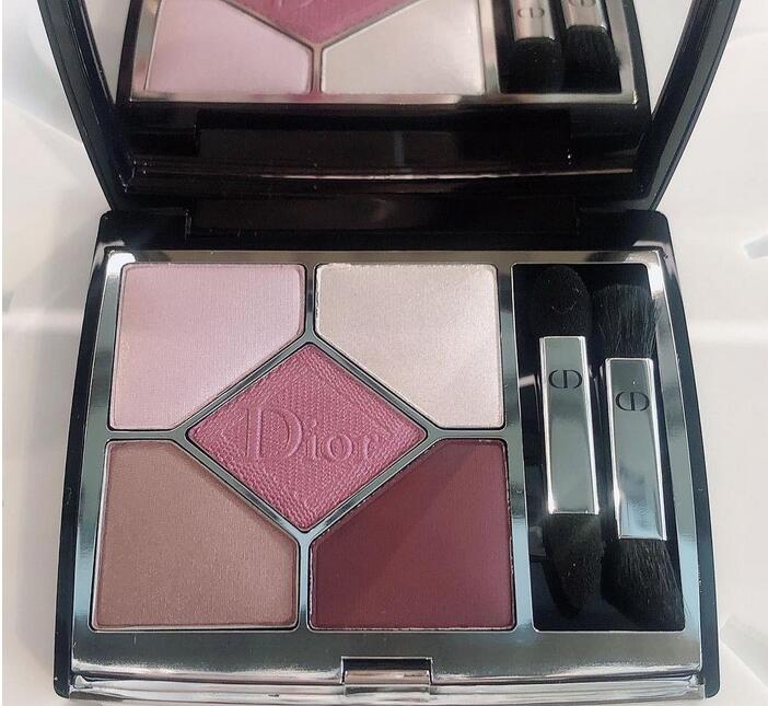 C5@AR7B8TRDAVPW DNS - Dior Pure Glow Makeup Collection Spring 2021