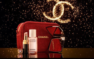1 2 320x200 - Chanel Good To Glow Makeup Set