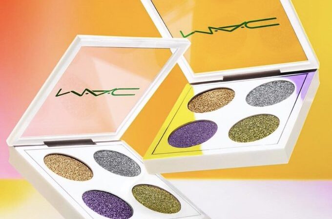 1 34 680x450 - MAC Biobrilliant Glitter Eyeshadow Palette