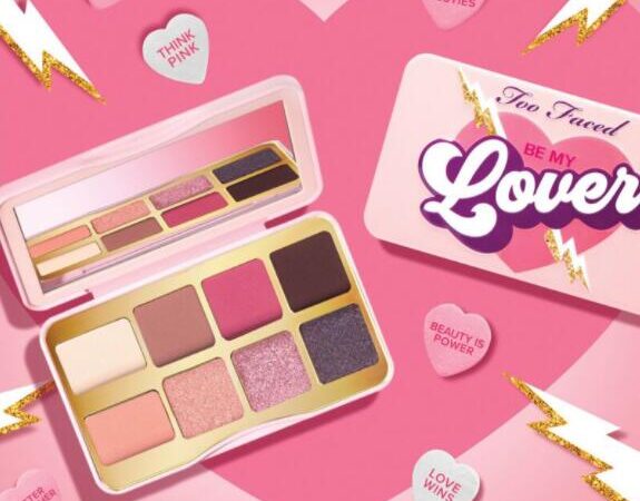 AY8XU97Z2O1XDFUBGV9 575x450 - Too Faced Be My Lover Doll Sized Eyeshadow Palette