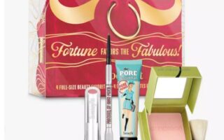 FL6N@OJ8R2EA@250XW 320x200 - Benefit Fortune Favors the Fabulous Lunar New Year Gift Set