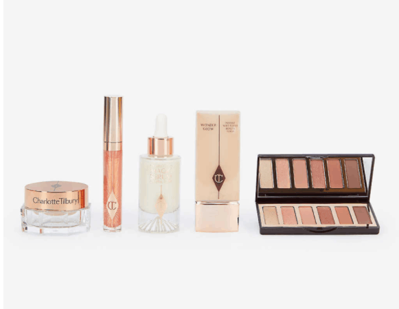 WMTYNU7JZ94GOA V9XM 581x450 - Selfridges x Charlotte Tilbury Glowing Skin Lip + Eye Kit