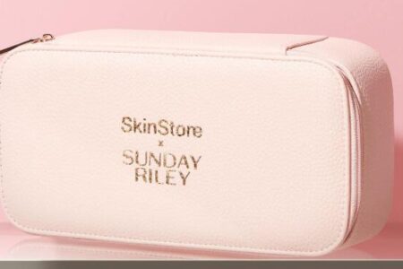 VAJSELFT9YIU6N@01YO 450x300 - SkinStore Limited-Edition Sunday Riley Bag