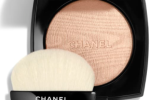 1 1 320x200 - Chanel Pierres de Lumiere Poudre Lumiere Highlighting Powder