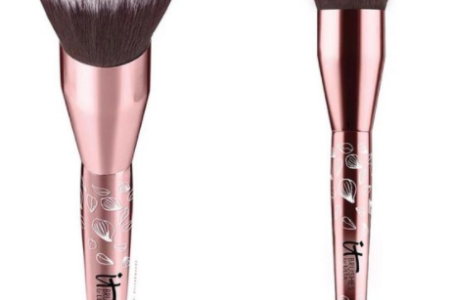 It Cosmetics Limited Edition Flawless Flower Powder Brush 450x300 - It Cosmetics Limited Edition Flawless Flower Powder Brush