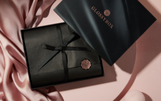 1 11 320x200 - Glossybox Black Friday Beauty Box 2021