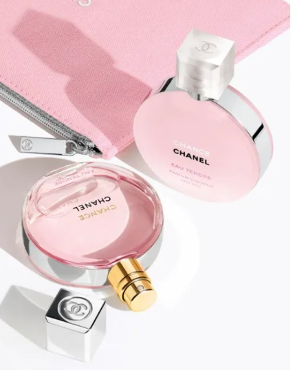 2 15 - CHANEL Chance Eau Tendre Eau de Parfum Hair Mist Set & Scented Bath Tablets