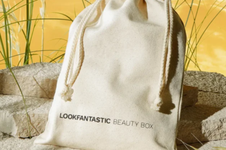 1 8 450x300 - Lookfantastic Holiday Haircare Edit Beauty Box