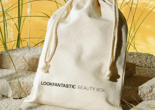 1 8 636x450 - Lookfantastic Holiday Haircare Edit Beauty Box