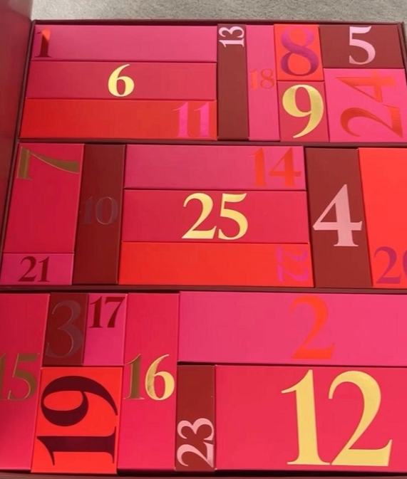 4 4 - Space NK Beauty Advent Calendar 2022