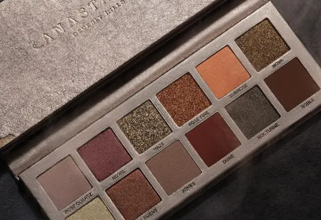 1 42 656x450 - Anastasia Beverly Hills Rose Metals Eyeshadow Palette 2022
