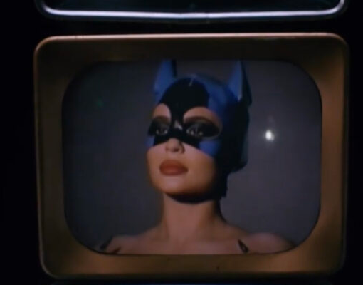 5 2 - Kylie Cosmetics x Batman Halloween Collection 2022