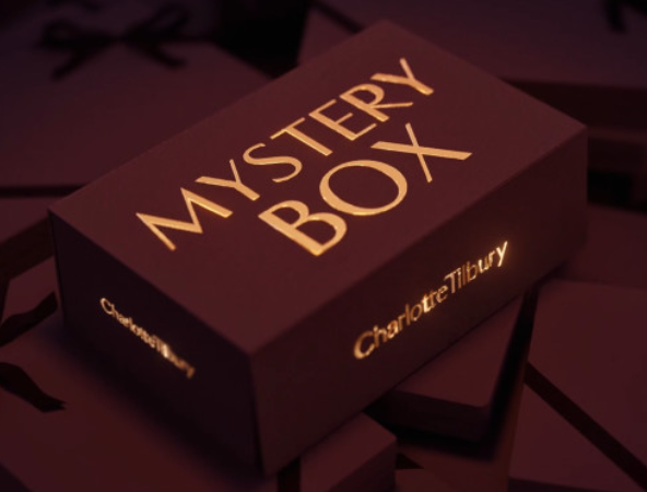 1 59 592x450 - Charlotte Tilbury’s Magic Makeup Mystery Box