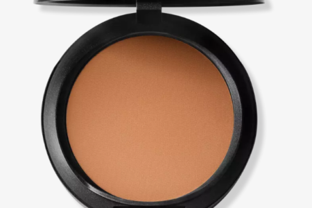 1 16 450x300 - MAC Cosmetics Studio Fix Powder Plus Foundation 2023