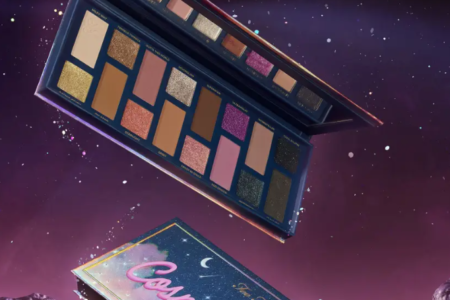 1 33 450x300 - Too Faced Cosmic Crush Eye Shadow Palette 2023