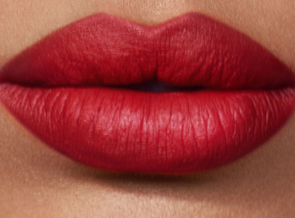 3 6 - Charlotte Tilbury Airbrush Flawless Lip Blur 2023