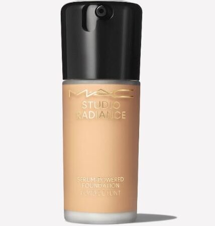 1 15 428x450 - MAC Cosmetics Studio Radiance Serum Powered Foundation 2023