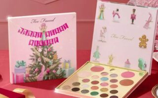 1 4 320x200 - Too Faced Merry Merry Makeup Face & Eye Palette Gift Set 2023