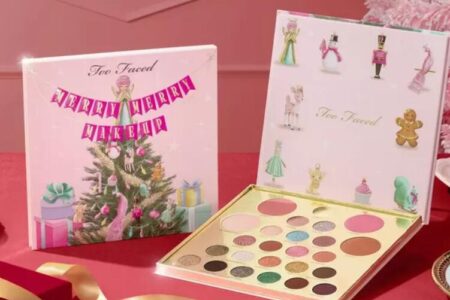 1 4 450x300 - Too Faced Merry Merry Makeup Face & Eye Palette Gift Set 2023