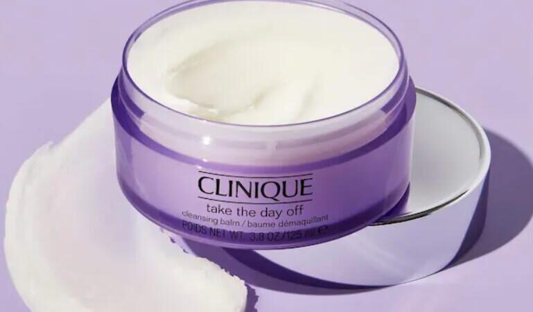 1 13 769x450 - Clinique Cleanse & Glow Travel Duo 2023