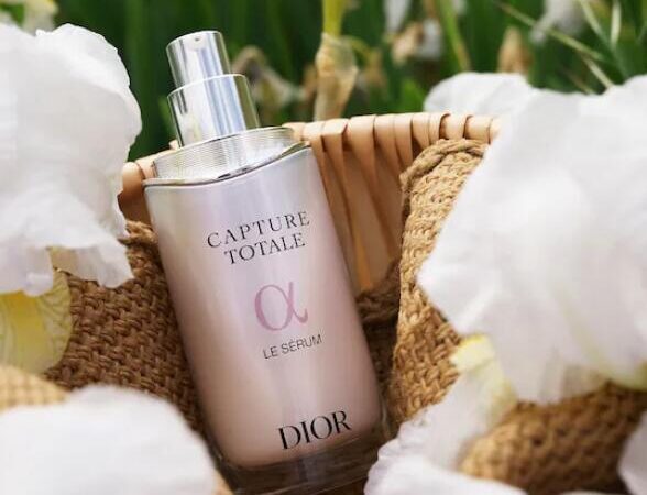 4 9 588x450 - Dior Capture Totale Le Sérum Anti-Aging Serum 2023