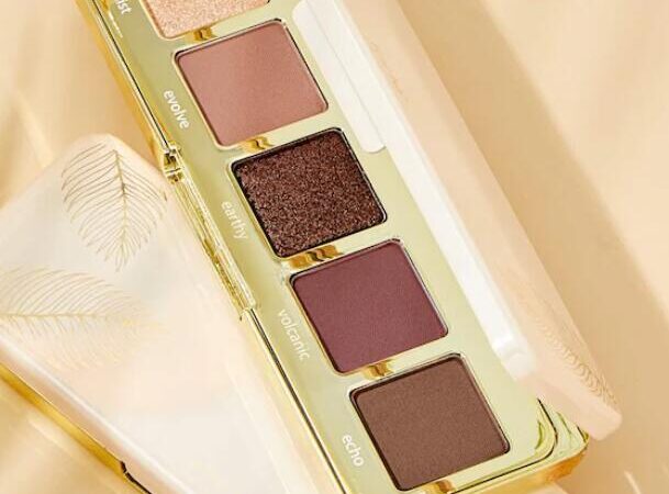 1 19 609x450 - Tarte Glamazon™ to-go Eyeshadow Palette